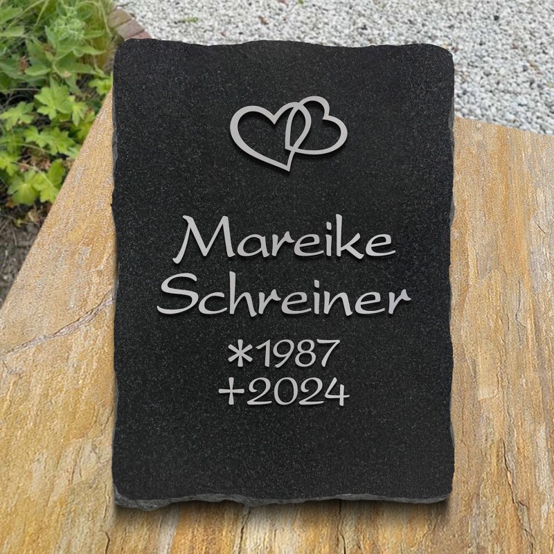 Grabplatte poliert, Herzen und Schrift in Aluminium | Modell 50